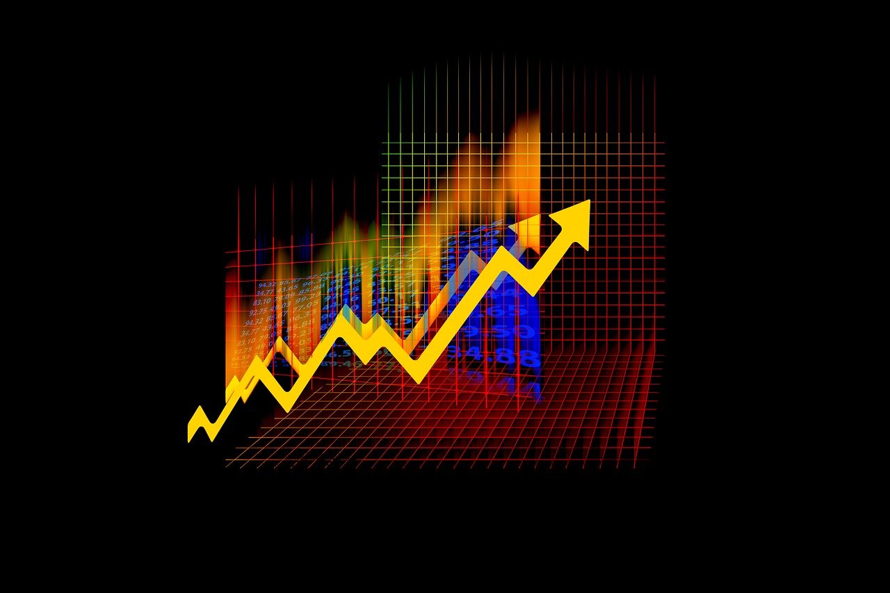三大指数震荡下挫 创业板指跌10.59%，市场恐慌情绪蔓延，投资者何去何从？