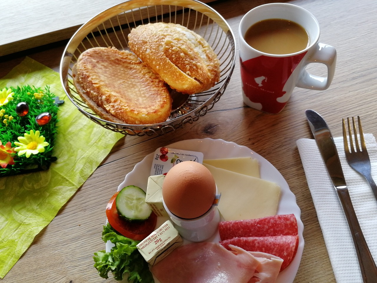 冬季暖胃良方，揭秘立冬时节各地的特色美食习俗
