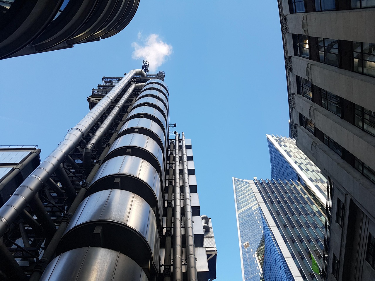 探索浦江镇开发区，上海的新兴经济引擎
